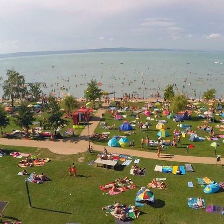 Villa Palazzo Apartments Siófok Esterno foto